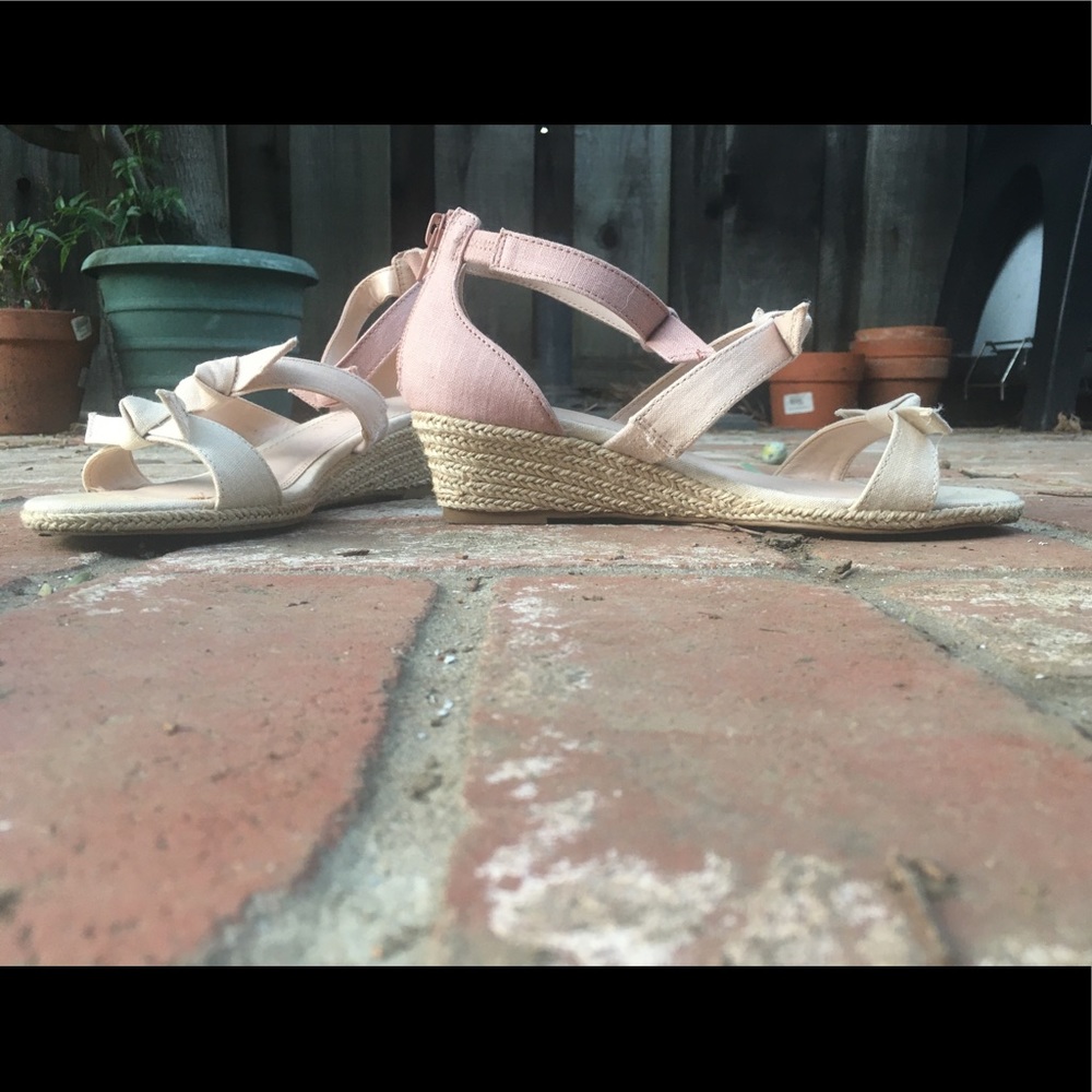 Sandals - Picture 2 of 4